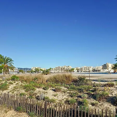 Traversant Avec Terrasse - 6 Pers. - Fr-1-610-133 * Bormes-les-Mimosas